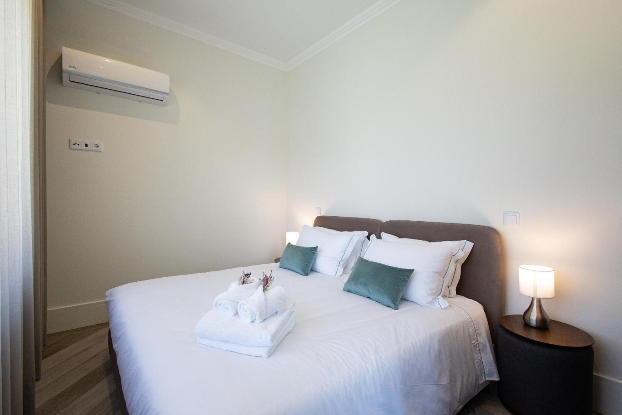 19 Nineteen Suites - Espinho Espinho  Room photo